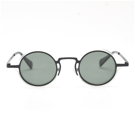 black round sunglasses